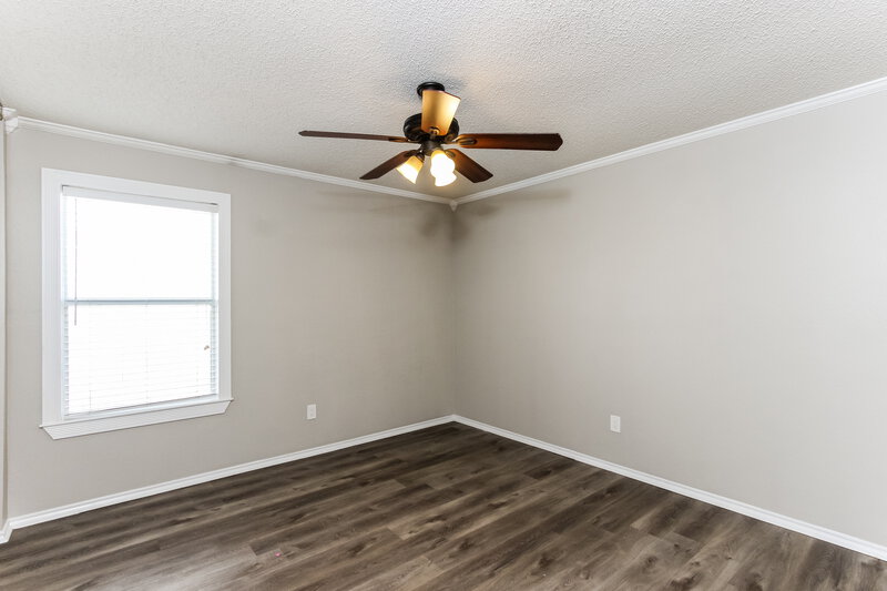2,165/Mo, 1618 Danbury Dr Garland, TX 75040 Bedroom View 2