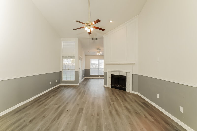 1,940/Mo, 2504 Creekwood Ln Fort Worth, TX 76123 Living Room View