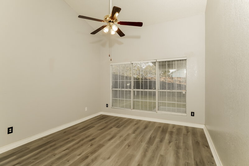 1,940/Mo, 2504 Creekwood Ln Fort Worth, TX 76123 Main Bedroom View 2