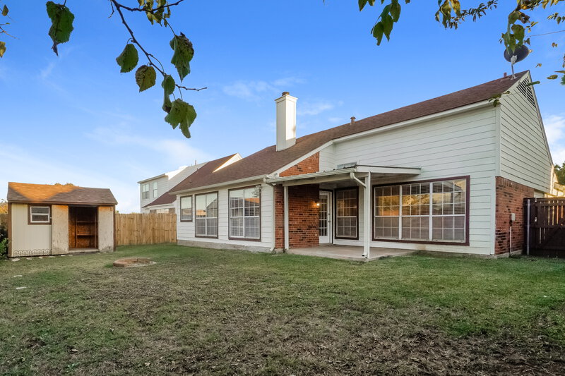 1,940/Mo, 2504 Creekwood Ln Fort Worth, TX 76123 Rear View