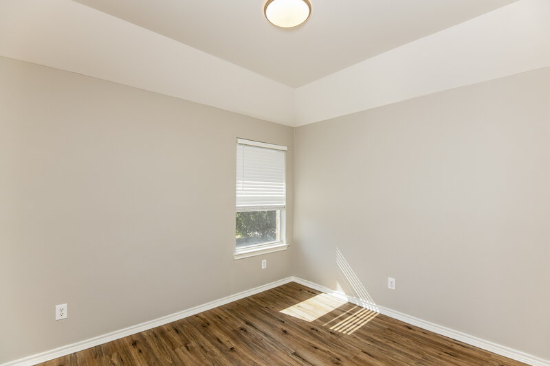 3,290/Mo, 6910 Shore Breeze Ct Arlington, TX 76016 Bedroom View 2