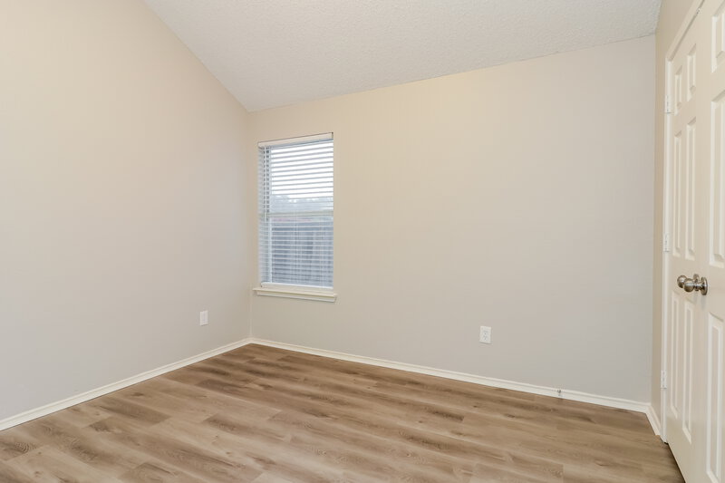 2,650/Mo, 319 Crestview Dr Arlington, TX 76018 Bedroom View 2