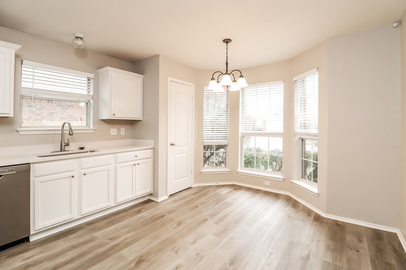 2,750/Mo, 7500 Fallen Trl Fort Worth, TX 76123 Breakfast Nook View
