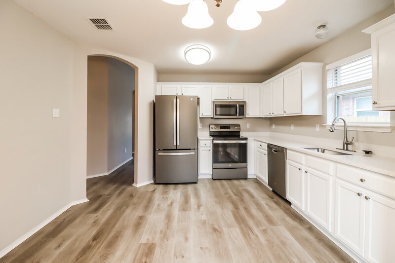 2,750/Mo, 7500 Fallen Trl Fort Worth, TX 76123 Kitchen View
