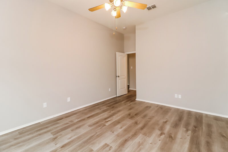 2,750/Mo, 7500 Fallen Trl Fort Worth, TX 76123 Main Bedroom View 2