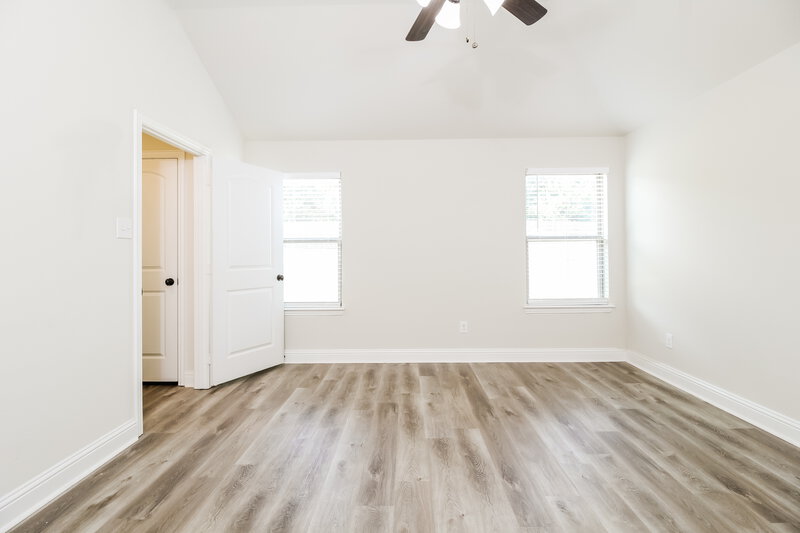 2,115/Mo, 334 Highmeadow Rd Aubrey, TX 76227 Main Bedroom View