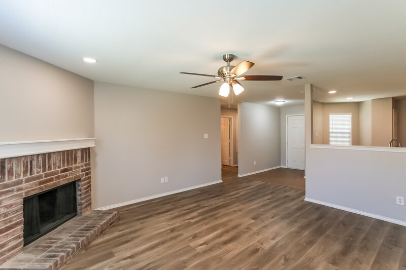 1,865/Mo, 16508 Cowboy Trl Justin, TX 76247 Living Room View