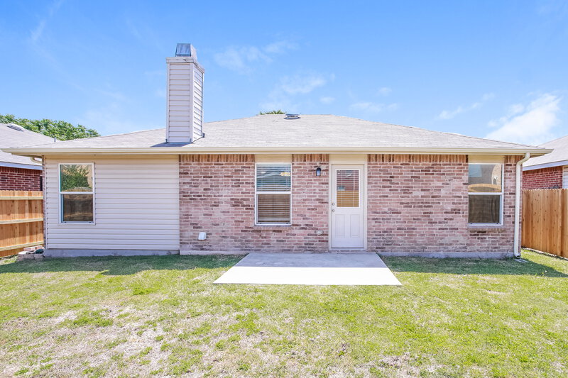 1,865/Mo, 16508 Cowboy Trl Justin, TX 76247 Rear View