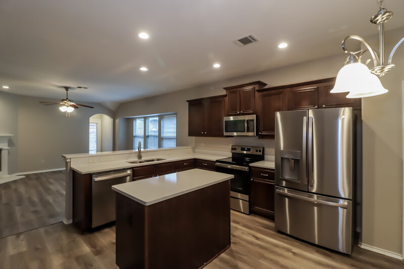 2,145/Mo, 259 Haywood Mews Lancaster, TX 75146 Kitchen View
