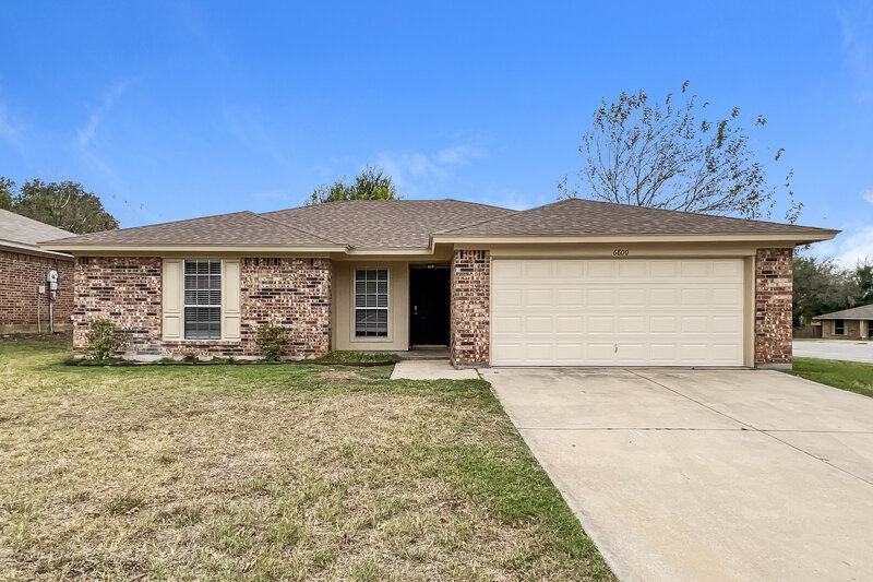 1,185/Mo, 6800 Westglen Dr Fort Worth, TX 76133 External View