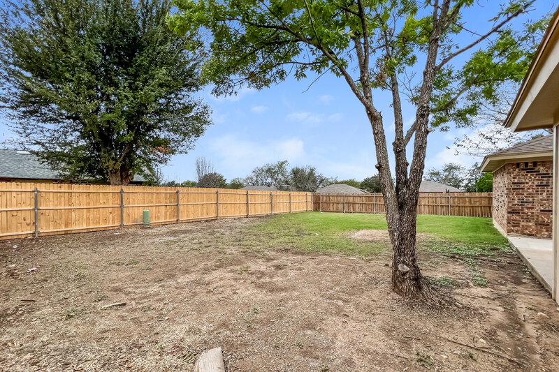 1,185/Mo, 6800 Westglen Dr Fort Worth, TX 76133 Rear View