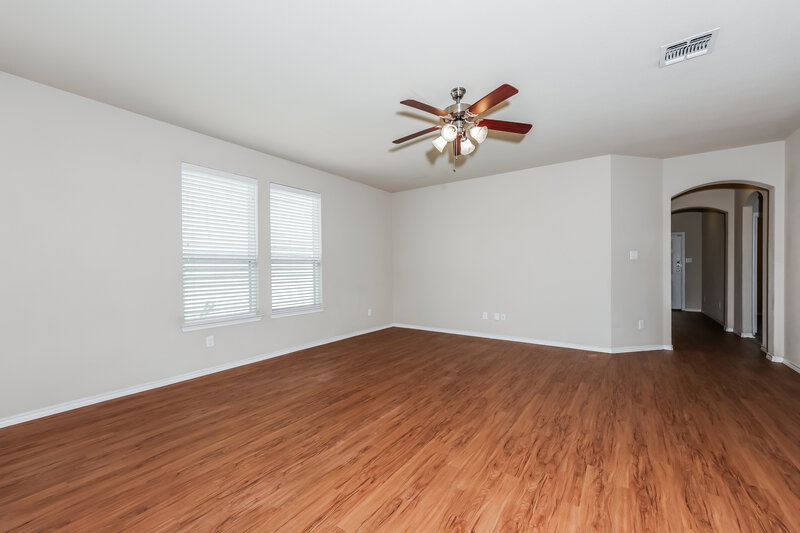 1,860/Mo, 10973 Caldwell Ln Fort Worth, TX 76179 Living Room View