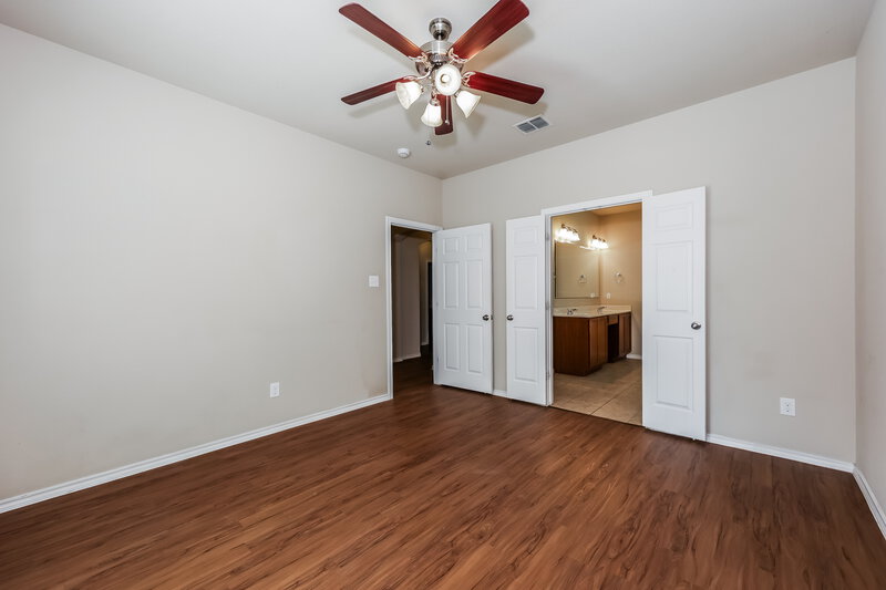 1,860/Mo, 10973 Caldwell Ln Fort Worth, TX 76179 Main Bedroom View 2