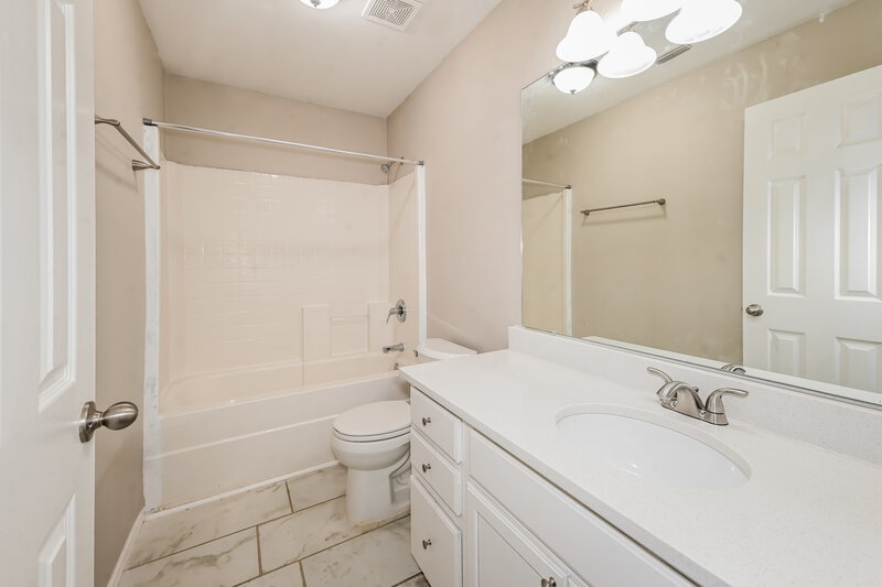 1,970/Mo, 2321 Rushing Springs Dr Fort Worth, TX 76118 Bathroom View