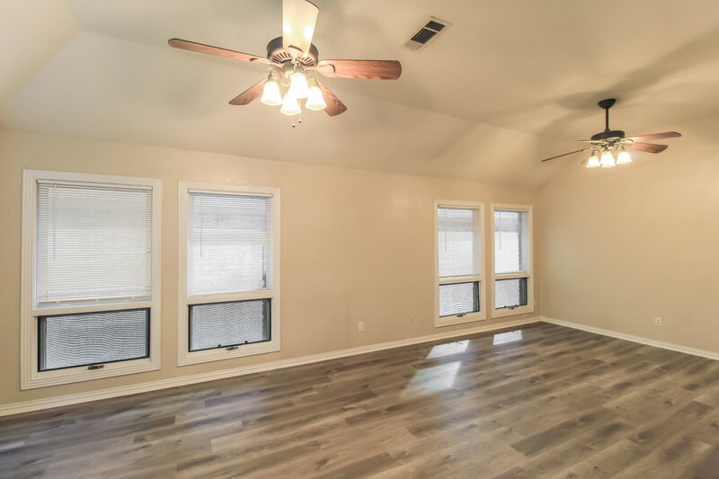 2,185/Mo, 4608 Birchbend Ln Fort Worth, TX 76137 Living Room View