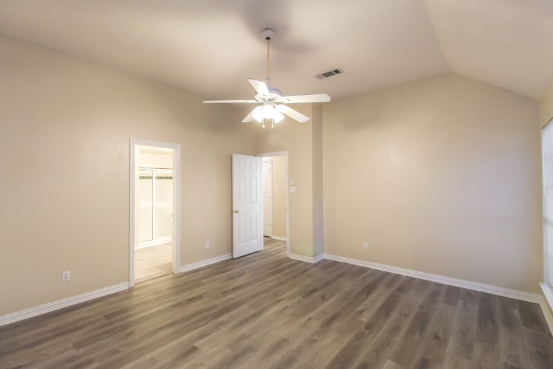 2,185/Mo, 4608 Birchbend Ln Fort Worth, TX 76137 Main Bedroom View 2