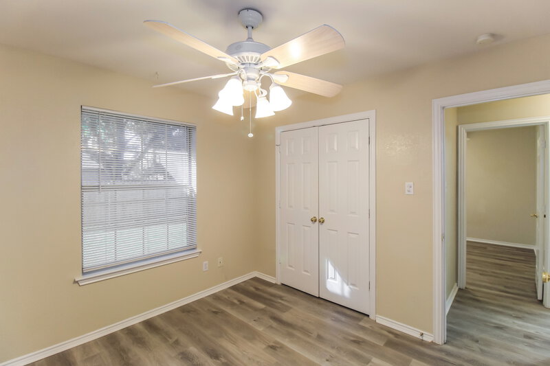 2,185/Mo, 4608 Birchbend Ln Fort Worth, TX 76137 Bedroom View 3