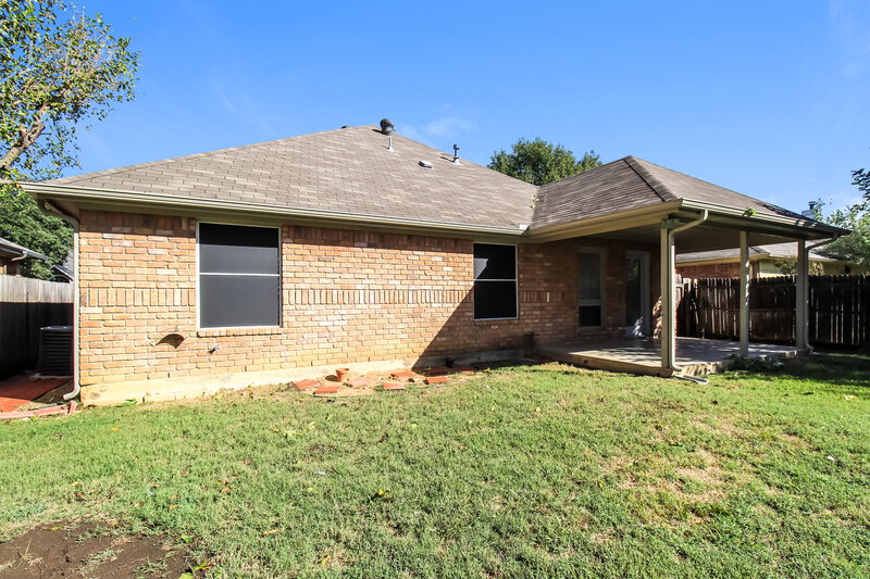2,185/Mo, 4608 Birchbend Ln Fort Worth, TX 76137 Rear View