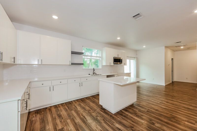 2,315/Mo, 8020 Tree Leaf Ln Fort Worth, TX 76123 Kitchen View