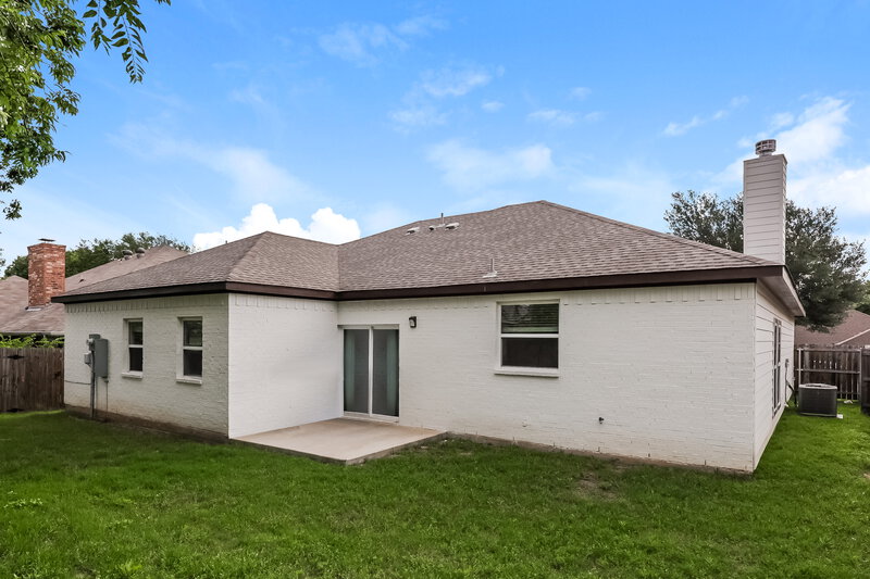 2,315/Mo, 8020 Tree Leaf Ln Fort Worth, TX 76123 Rear View