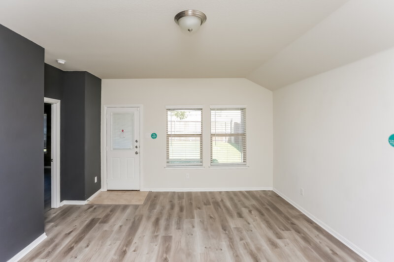 2,540/Mo, 10020 Clemmons Rd Fort Worth, TX 76108 Living Room View 3