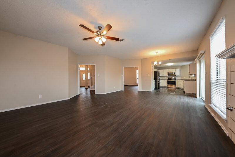 2,765/Mo, 322 Wolfe St Cedar Hill, TX 75104 Living Room View 4