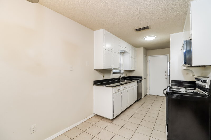 2,205/Mo, 6513 Levitt Dr Watauga, TX 76148 Kitchen View