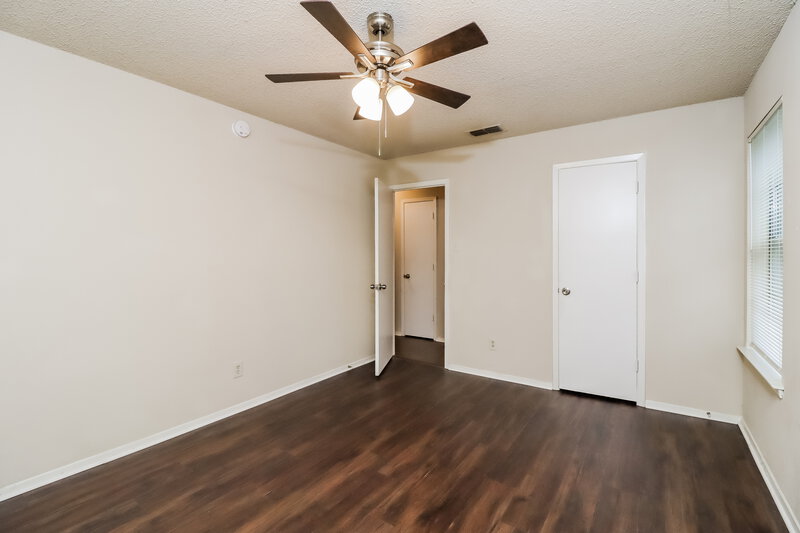 2,205/Mo, 6513 Levitt Dr Watauga, TX 76148 Main Bedroom View 2