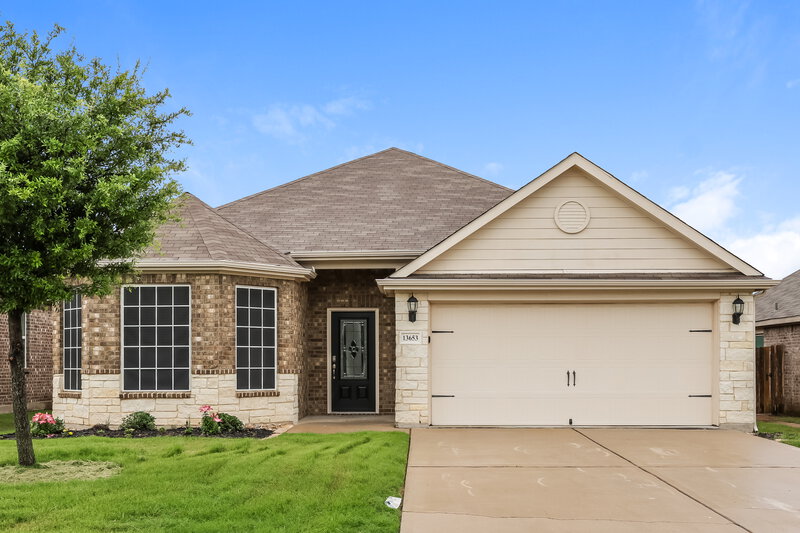 2,490/Mo, 13653 Helix Bridge Way Crowley, TX 76036 External View