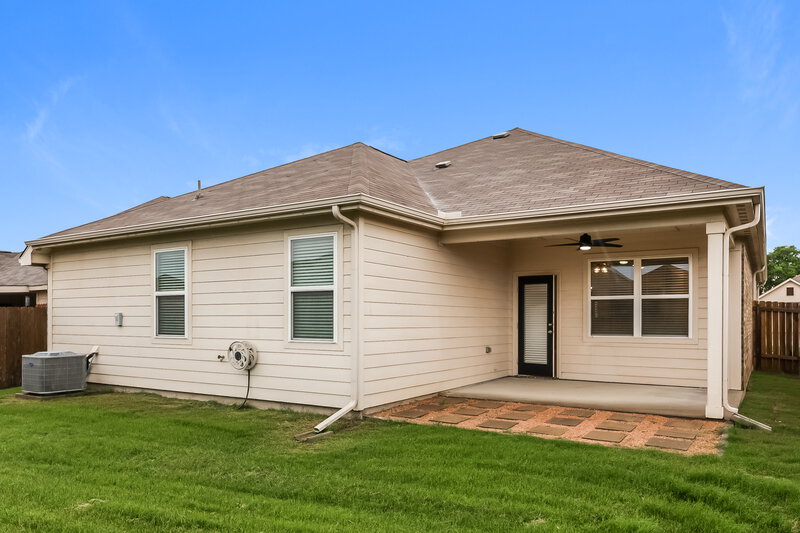 2,490/Mo, 13653 Helix Bridge Way Crowley, TX 76036 Rear View