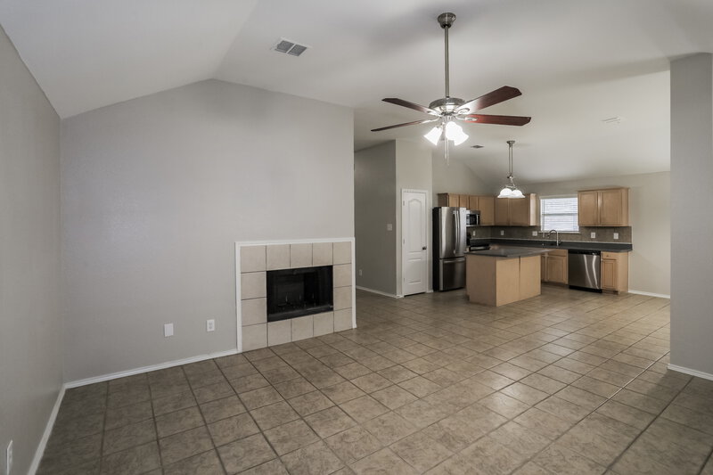 2,210/Mo, 6828 Bluff View Dr Watauga, TX 76137 Living Room View 2