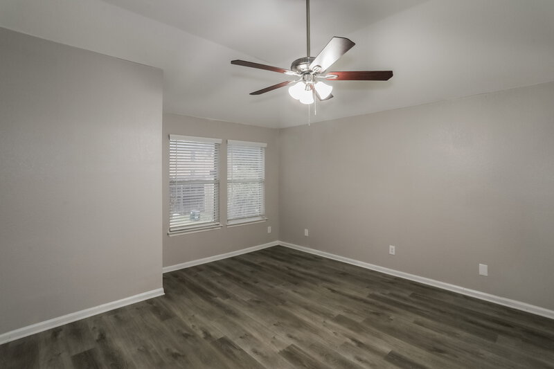 2,210/Mo, 6828 Bluff View Dr Watauga, TX 76137 Main Bedroom View