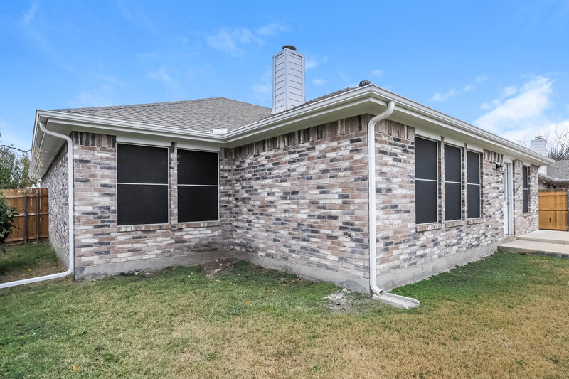 2,210/Mo, 6828 Bluff View Dr Watauga, TX 76137 Rear View