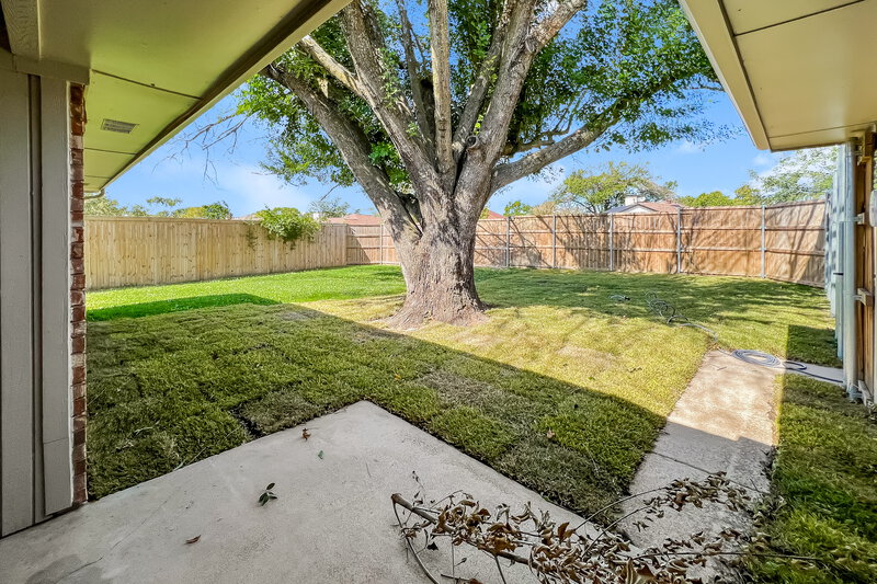 2,280/Mo, 400 W Jefferson St Wylie, TX 75098 Rear Entrance View