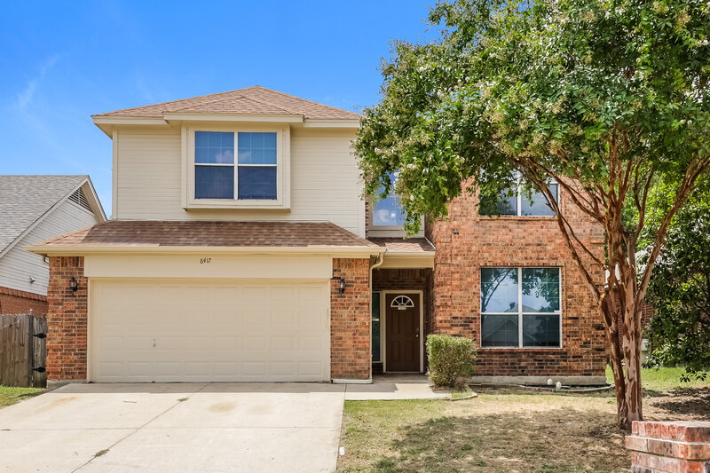 2,375/Mo, 6417 Canyon Trl Lake Worth, TX 76135 External View