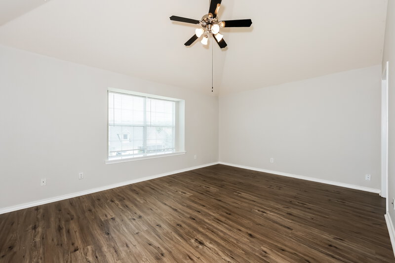 2,375/Mo, 6417 Canyon Trl Lake Worth, TX 76135 Main Bedroom View
