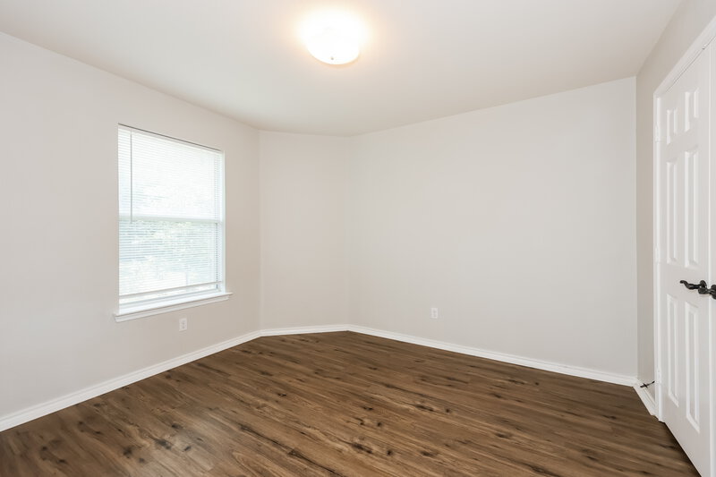 2,375/Mo, 6417 Canyon Trl Lake Worth, TX 76135 Bedroom View