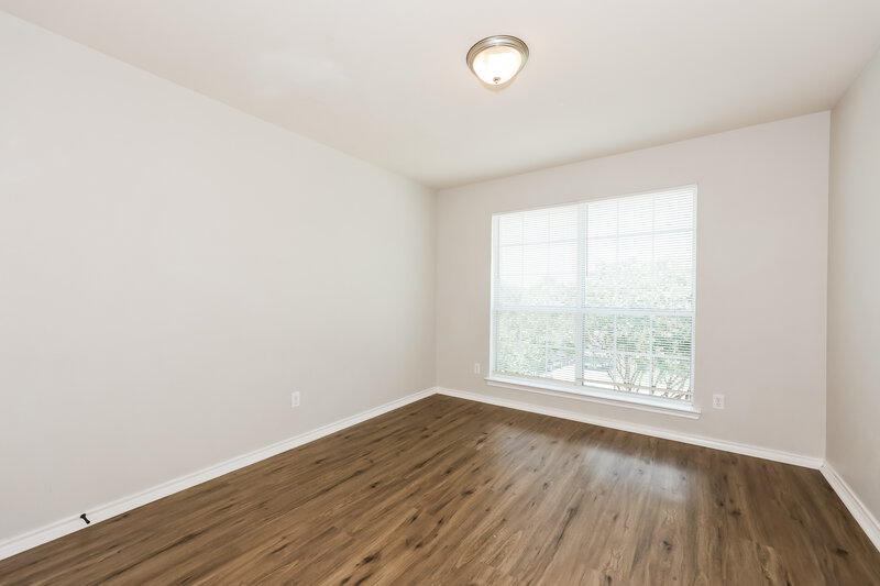 2,375/Mo, 6417 Canyon Trl Lake Worth, TX 76135 Bedroom View 2