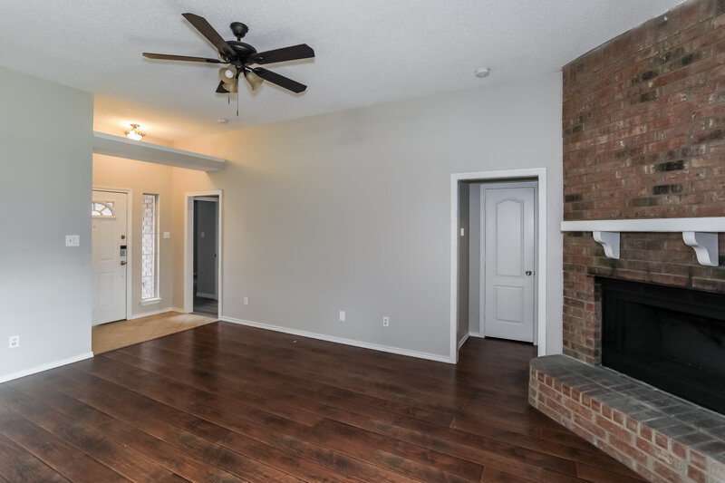 1,970/Mo, 4232 Goodnight Cir Haltom City, TX 76137 Living Room View