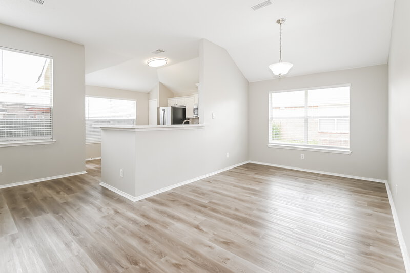 2,220/Mo, 1603 Wolf Creek Dr Arlington, TX 76018 Dining Room View