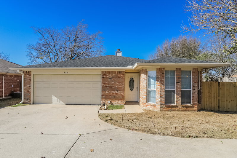 2,620/Mo, 312 W Windsor Dr Denton, TX 76207 External View