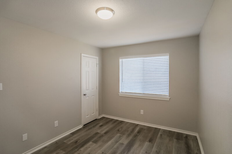 2,620/Mo, 312 W Windsor Dr Denton, TX 76207 Bedroom View 3