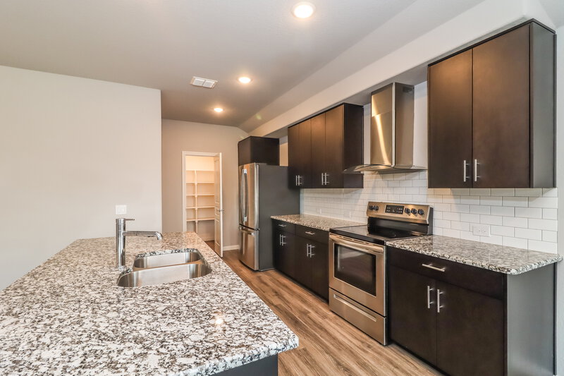 2,300/Mo, 11917 Rustling Oaks Dr Crowley, TX 76036 Kitchen View