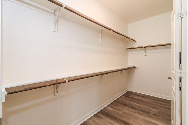 2,300/Mo, 11917 Rustling Oaks Dr Crowley, TX 76036 Walk In Closet View