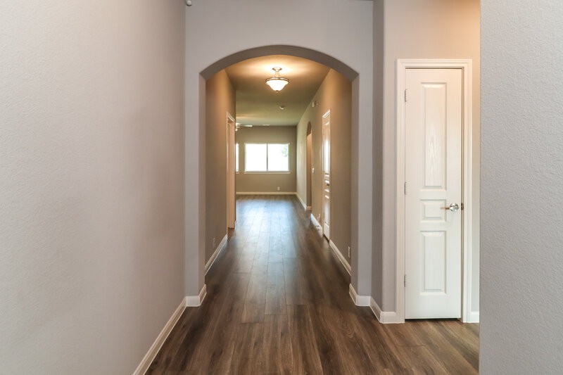 2,300/Mo, 11917 Rustling Oaks Dr Crowley, TX 76036 Hallway View