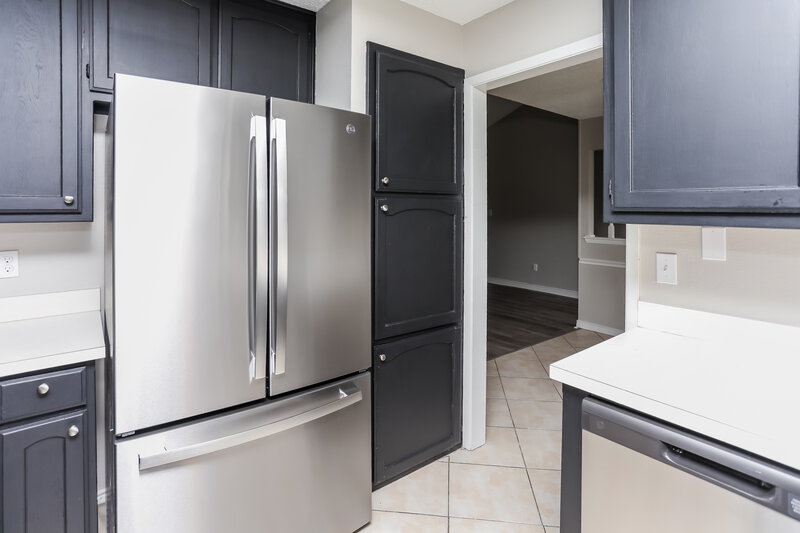 2,060/Mo, 201 Bowles Ct Kennedale, TX 76060 Kitchen View