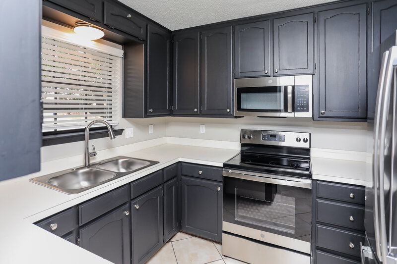 2,060/Mo, 201 Bowles Ct Kennedale, TX 76060 Kitchen View 2