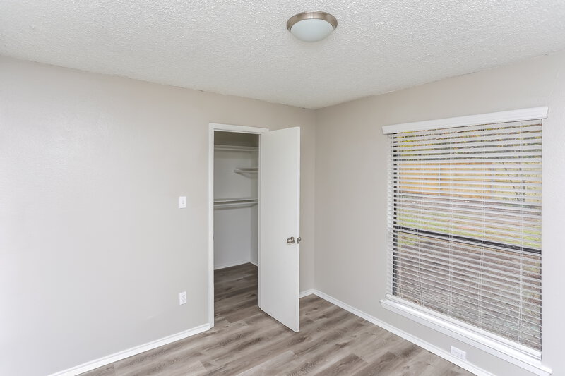 2,060/Mo, 201 Bowles Ct Kennedale, TX 76060 Bedroom View 3