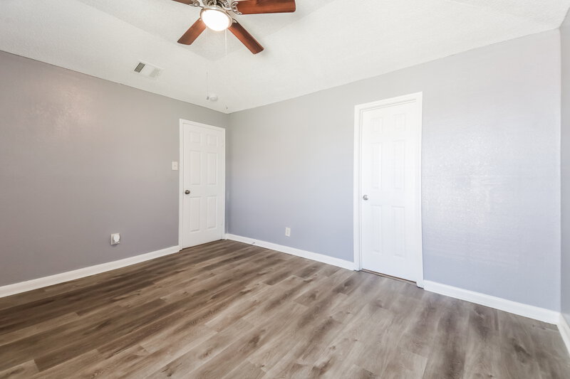1,845/Mo, 1112 Paintbrush St Mesquite, TX 75149 Main Bedroom View 2