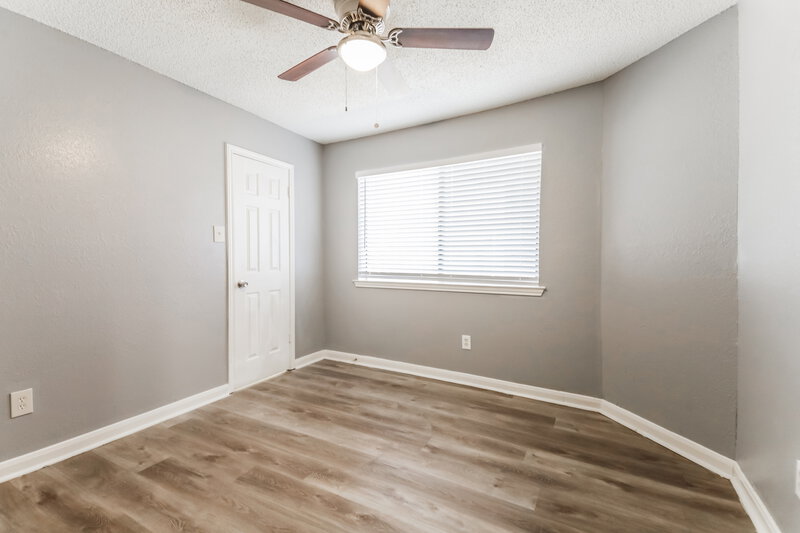 1,845/Mo, 1112 Paintbrush St Mesquite, TX 75149 Bedroom View 2